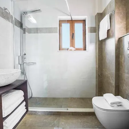 Βίλα Sleeps 6 Pool Air Con Wifi